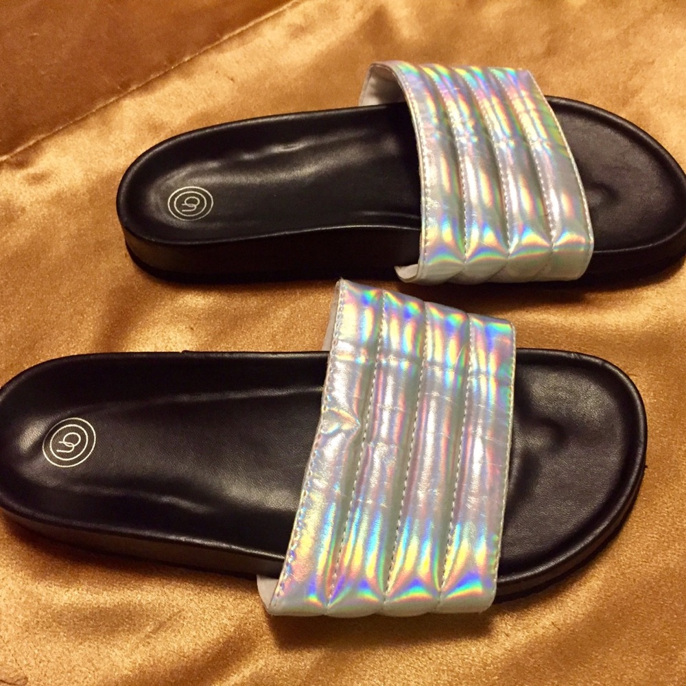 Holographic Puffy Silver Slides
